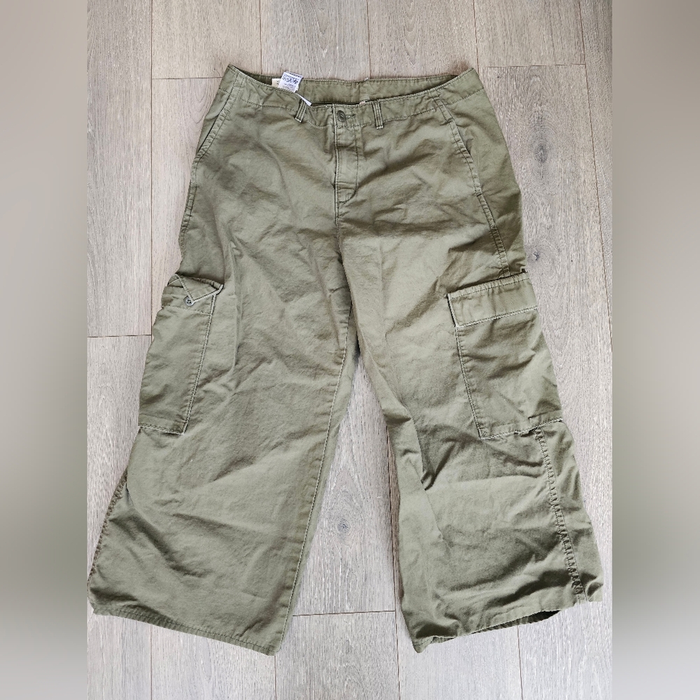 Levi's Olive Green Wide-Leg Cargo Jeans